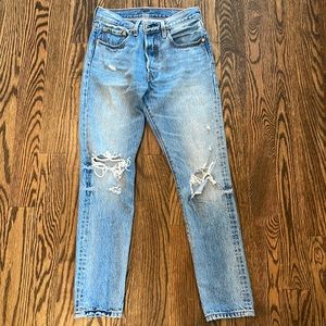 Levi’s 501 skinny distressed